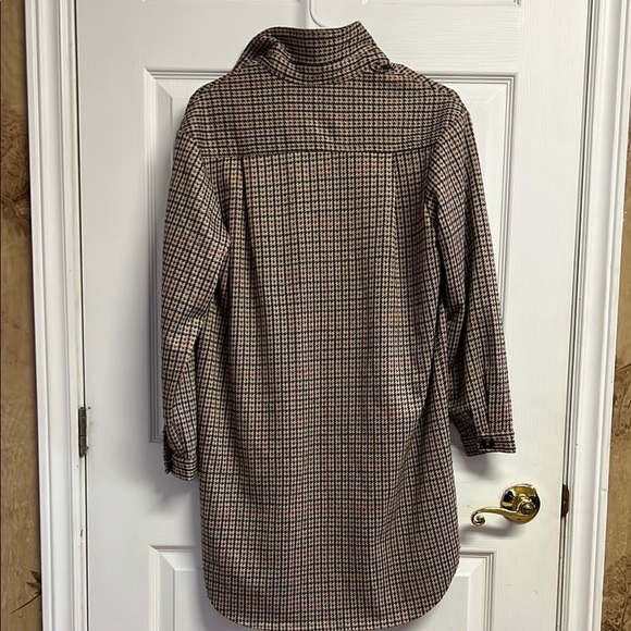 C By One Plaid Longline Shirt Jacket - Picture 5 of 5